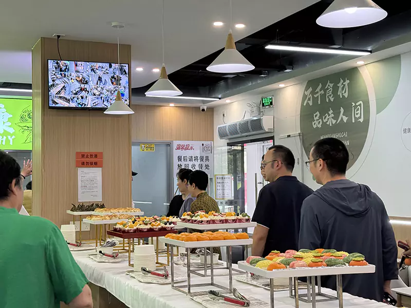 匯玨科技集團(tuán)助力青村鎮(zhèn)社區(qū)長者食堂啟用，愛心捐贈溫暖人心